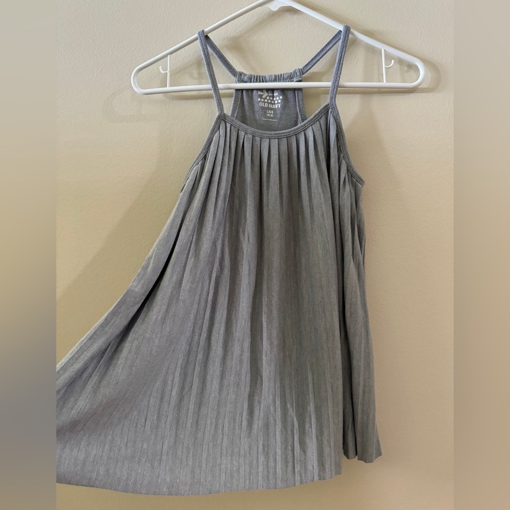 Women’s Gray Sleeveless Top